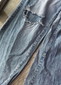 Ripped Denim Baggy Jeans