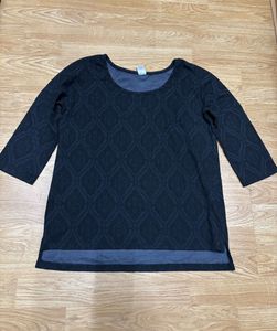 Women Black Top