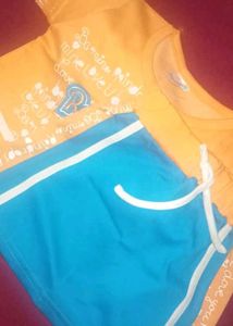 Cute &#39;Raindrop&#39; Graphic Tee And Skirt