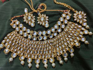 Very Beautiful Kundam Necklace
