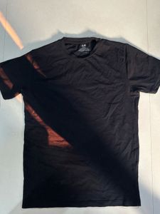 Black H&M T-Shirt