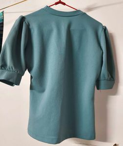 Stylish Puff Sleeve Top