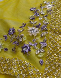 💛✨READY TO WEAR SAREE WITH SHRUG ✨💛