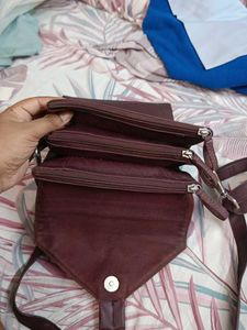 Stylish sling bag