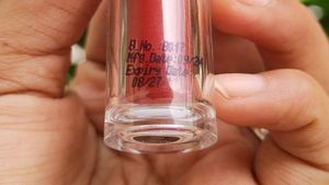 BELLA VITA ORGANICS - MATTE LIQUID LIPSTICK