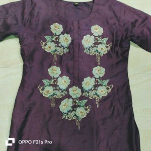 Floral Embroidered Kurti