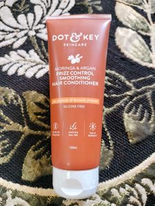 Dot &amp; Key Moringa Frizz Control Hair Conditioner