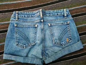 Classy Shorts💞💞