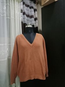 V-neck Knitted Sweatshirt