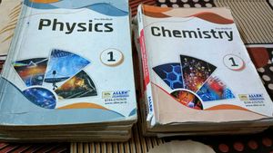 Allen Pre Medical Modules- Physics And Chemist