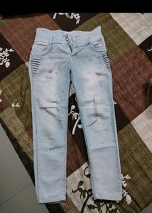 Jeans(Quite High Waisted )