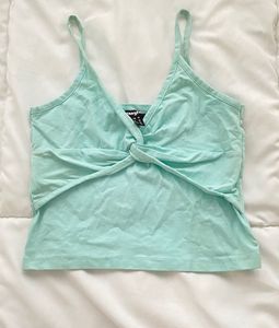 cutest pinteresty blue tank top