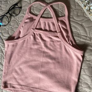 Criss Cross Crop top🤍