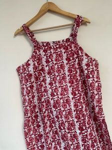 Floral Print Sleeveless Kurta
