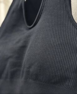 (Made In China)Black Asymmetrical Sports Bra