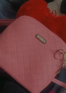 SLING BAG