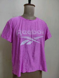 Reebok T-shirt