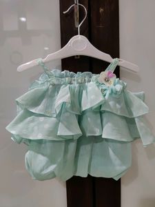 Iscut Top C Green  With Floral Print