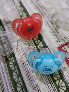 Baby Pacifiers And Tongue Cleaner