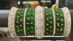 Green Bangle Set