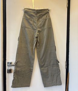 H&amp;M Grey Cargo Pants