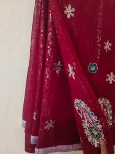 Beautiful Red &amp; golden print with attached Blouse