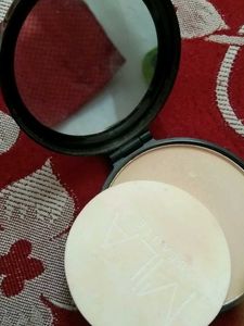 MILA Perfecting Compact