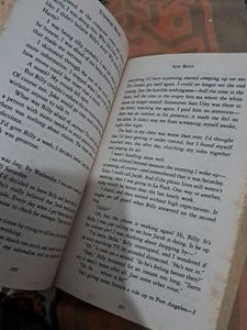 New Moon by Stephenie Meyer