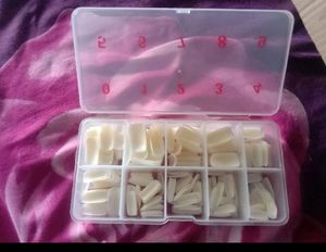 Fake Nails Very Good Condition