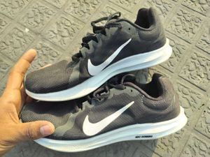NIKE DOWNSHIFTER 8