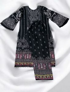 Winter Pakistani Full Sleeve Black 3 Piece Suit