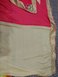 It&#39;s a Combination Of Pink And Cream Colour Saree