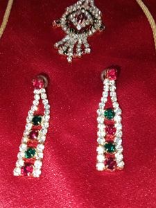 Necklace With Earing And Teeka