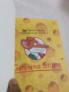 Geronimo Stilton Im Too Fono Of My Fur