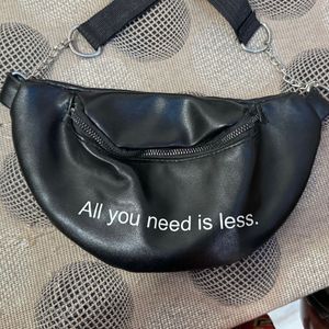 crossbody bag ( zip is broken)