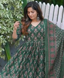 Women Printed Flared A-Line Kurta with Pant😍