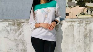 Tshirt With White Upper Cot