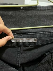 Black Skinny Jeans