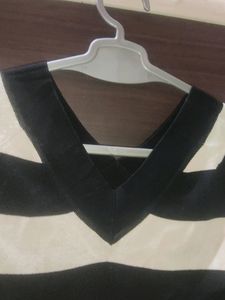 Broad Striped Black And White Top