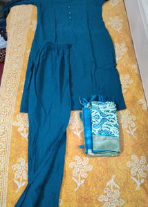 Floral Cut Neck Kurta Set