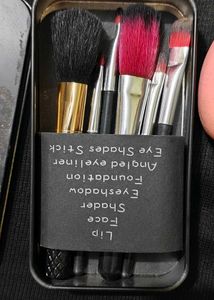 Make-up Brushes With Beauty Blender And Eyelashes