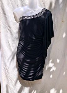 9149. Chic One-Shoulder Black Dress