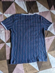 TOMMY JEANS T SHIRT