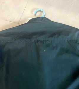 Men Olive Green Slim Fit Solid Casual Shirt