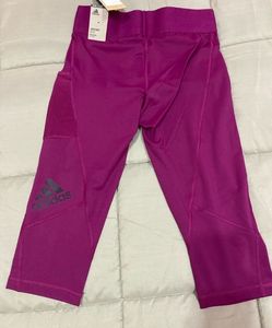 ADIDASNWTSolid Women Red Tights
