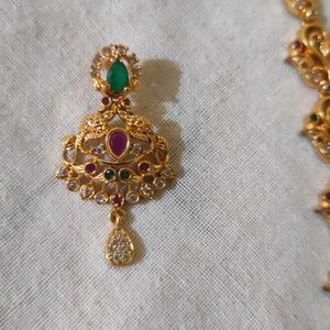 Price drop Gold-Plated Necklace &amp; Earring Se