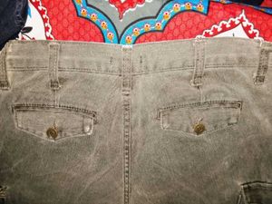 Boys Gray Straight Six Poket Jeans Size 28 30