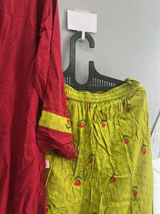 Red &amp; Green Kurta Set (XXL)