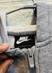 🇹🇷 Nike Imported Zip-Up Hoodie