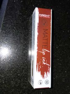 Insight Matte Lip Ink  ( berries on ice)